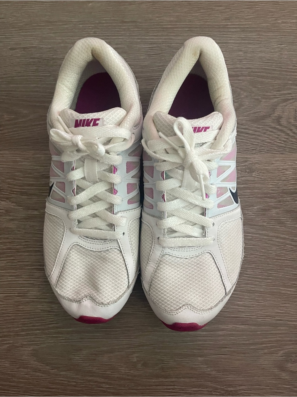Nike Women’s White and Pink Cross-Training Sneakers